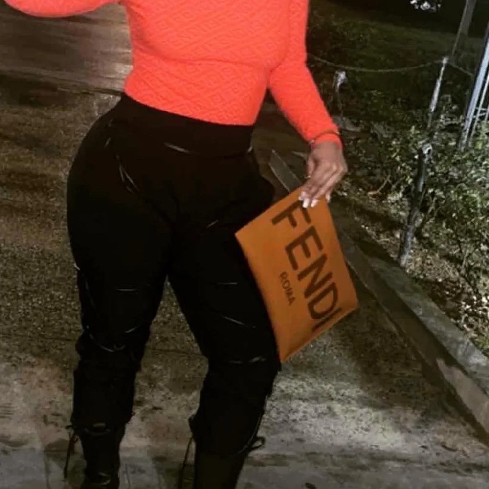 Fendi Logo Flat Pouch Clutch - Picture 4 of 10